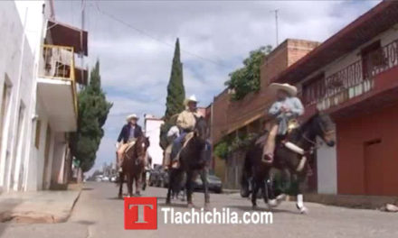 Llegando a la Coleadera tlachichila 2014